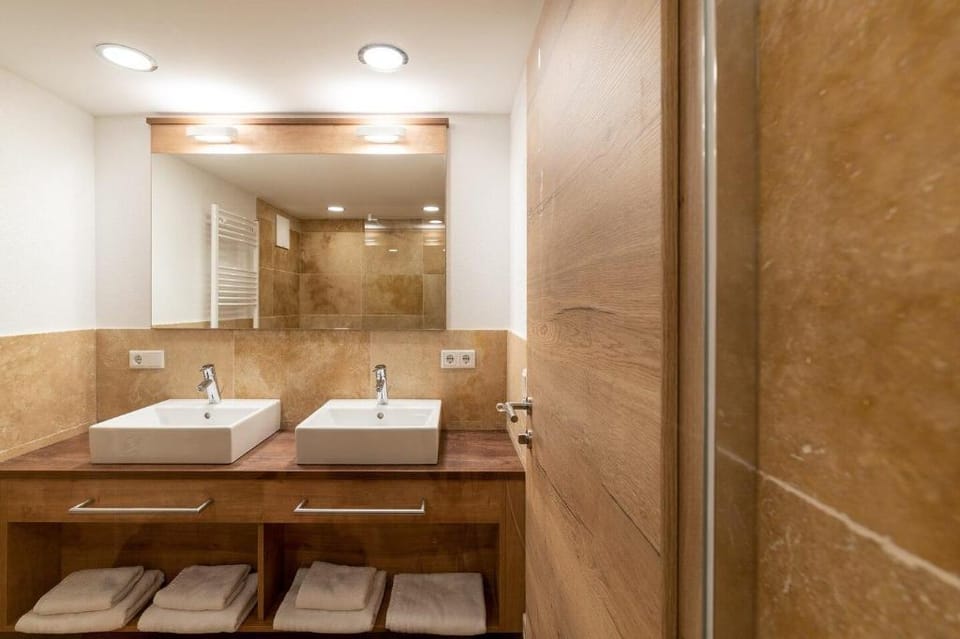 Exklusive Ferienwohnung - Zaunkönig - barrierefrei Apartment in Salzburgerland