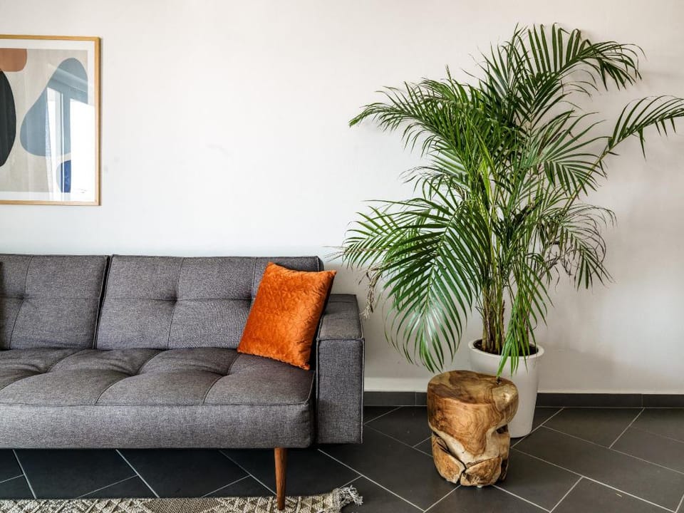 LIV Urban Suites: 1 BEDROOM APARTMENT WITH BALCONY Apartment in Larnaca