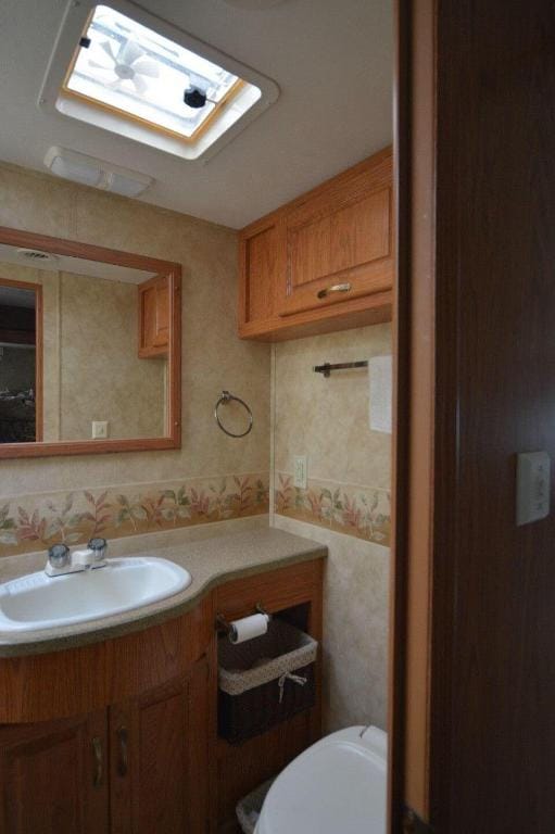 Air Conditioned Damon RV in secure coach yard Vacation rental in Newport