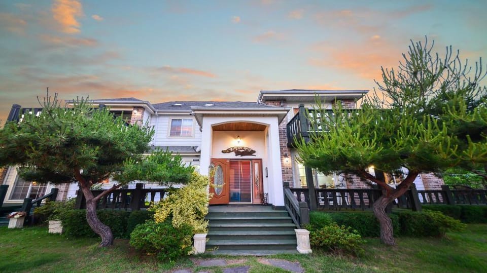 Taean Remember Pension Bed and Breakfast in South Korea