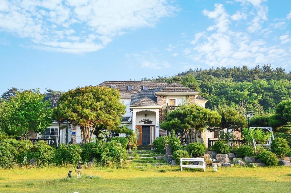 Taean Remember Pension Bed and Breakfast in South Korea