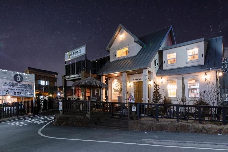 Gyeongju suite cream hill Pension Apartment in South Korea