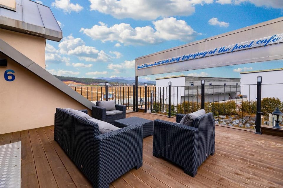 Gyeongju suite cream hill Pension Apartment in South Korea