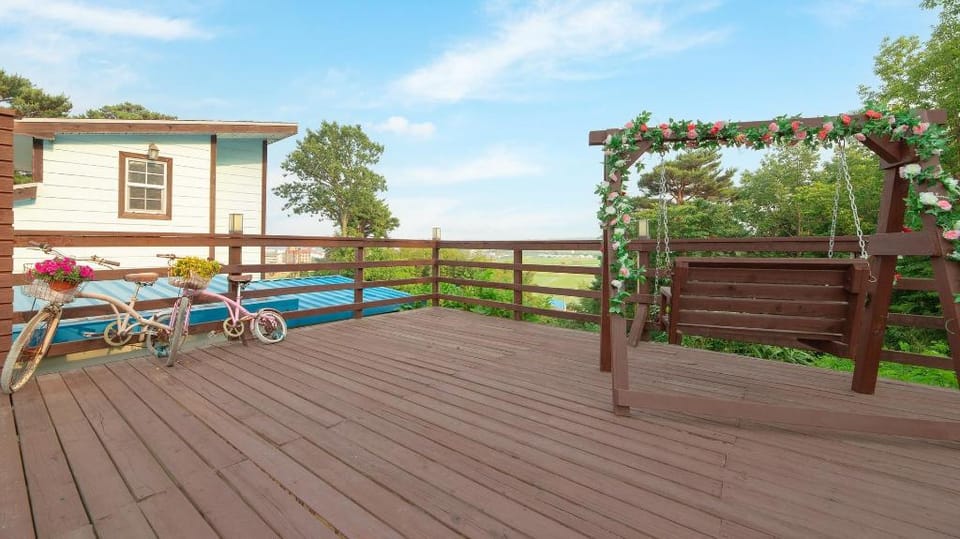 Gangneung The October Pension Bed and Breakfast in South Korea