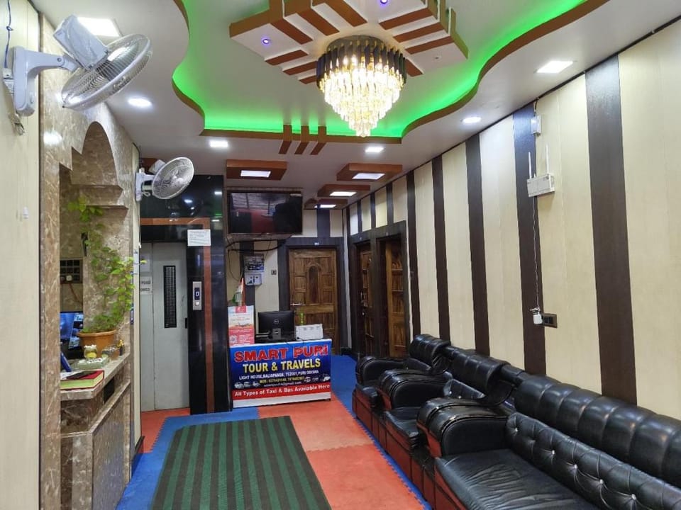 Goroomgo Hotel Puri Inn Near Sea Beach Puri Hotel in Puri