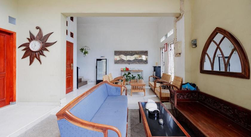 RedDoorz Syariah near UMS Solo - RSO Soeharso Hotel in Special Region of Yogyakarta