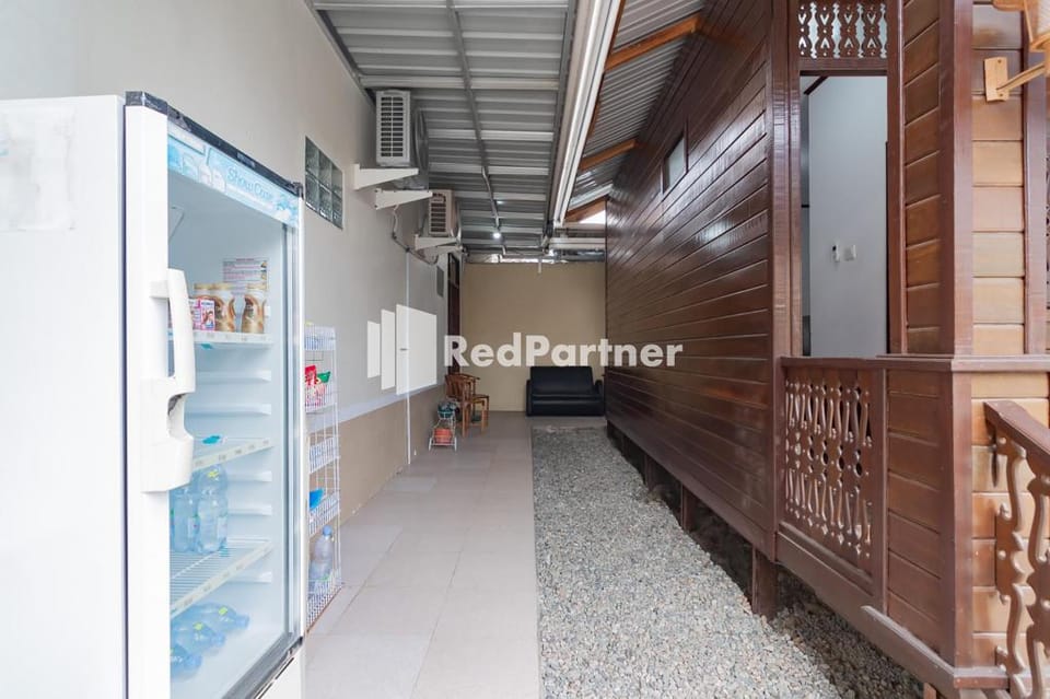 Langkar Guest House Syariah Mitra RedDoorz Hotel in Indonesia