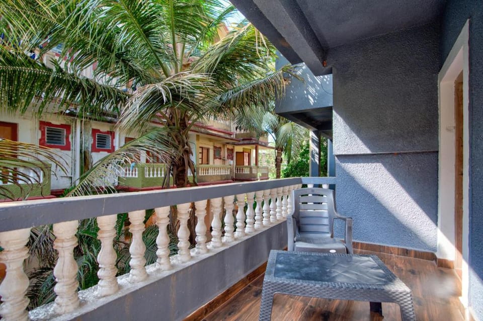 Candolim Glitter Sand Hotel in Candolim