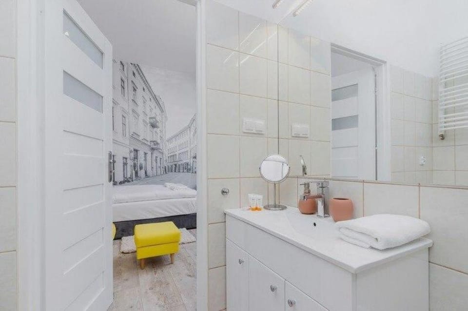 ZamStudio 5 min from Train Station and Main Square Apartment in Krakow