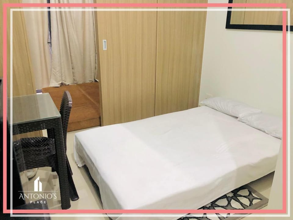 Shore 2 Tower 1 1BR Unit at Pasay near MOA Apartment in Pasay