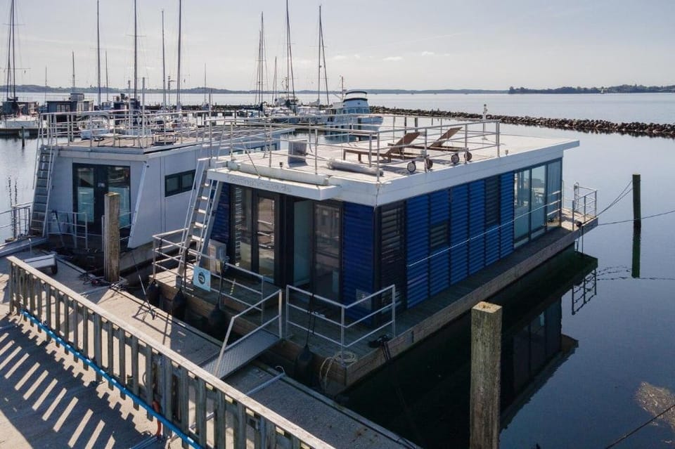 Privates 5 ★ Hausboot | Sonnendeck | Grill | WLAN Vacation rental in Sønderborg