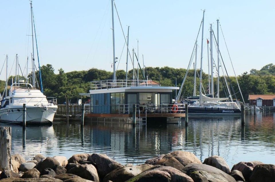 Holidays☀on the water|Houseboat on the Baltic Sea Vacation rental in Mecklenburg-Vorpommern, Germany