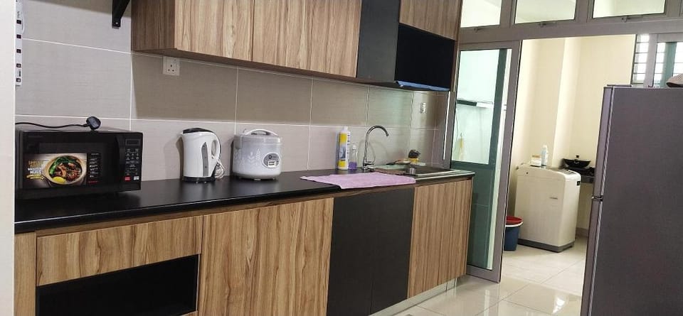 Mount Austin midori green 3bedroom homestay Apartment in Johor Bahru
