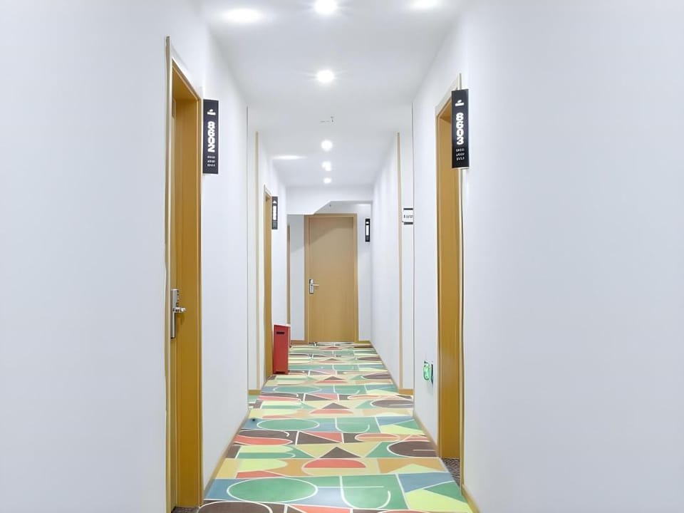 Shell Hotel Beijing Tongzhou District Universal Studio East Wansheng Metro Station Hotel in Beijing