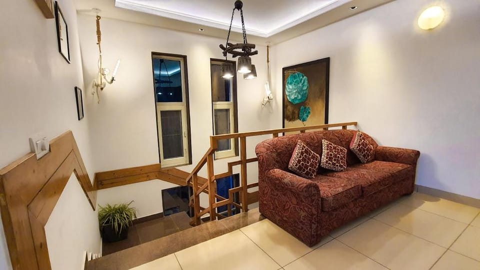 Timbuktoo Kasauli, 4 Bhk Villa With Swimming Pool Villa in Himachal Pradesh