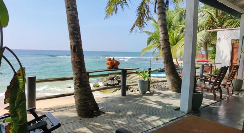 fantasea villa Bed and Breakfast in Southern Province
