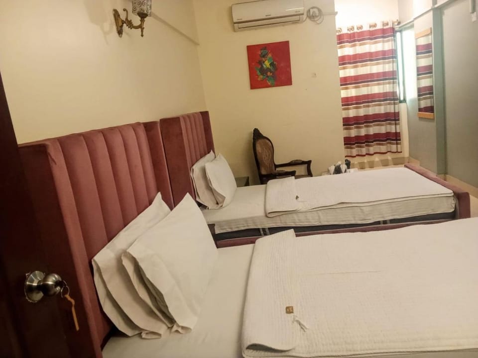 Hotel 7 DHA Bed and Breakfast in Karachi
