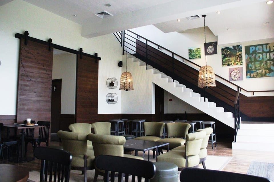 Ll3m-Shiraz Apartment in Calabarzon