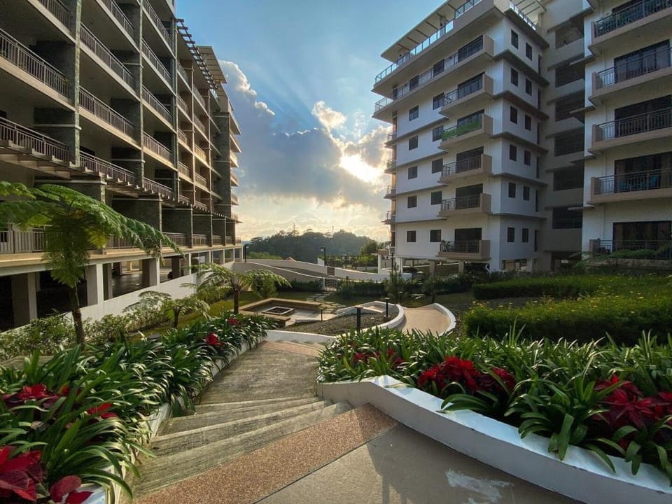 Bang-kito Bristle Ridge Condo Top Floor (S605) Apartment in Baguio
