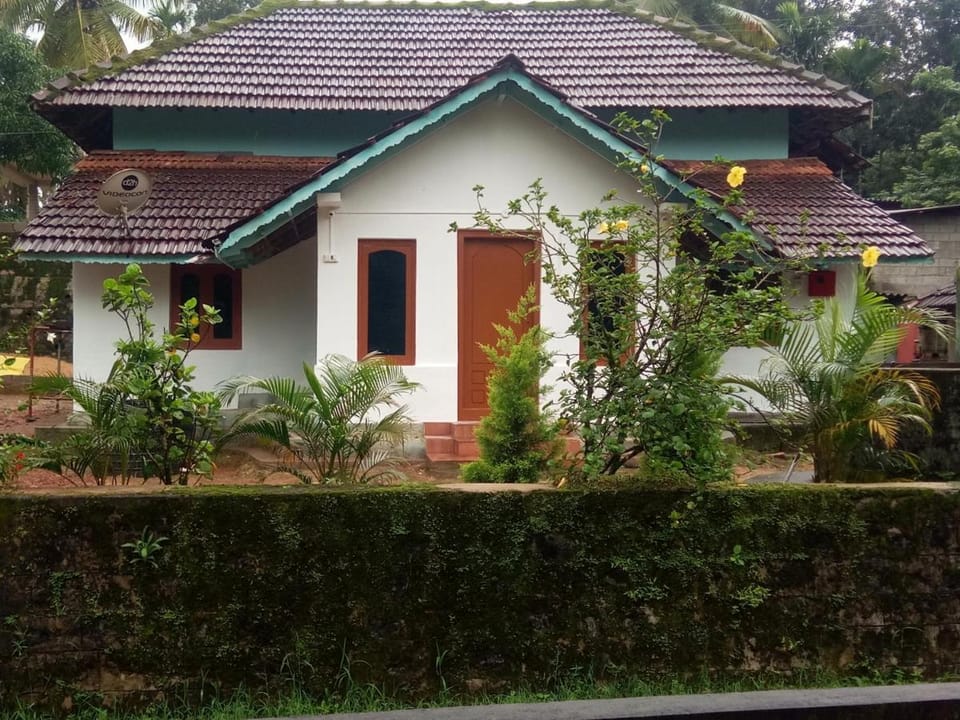 Coorg Habitat ( 1 BH - Family Room) Vacation rental in Kerala