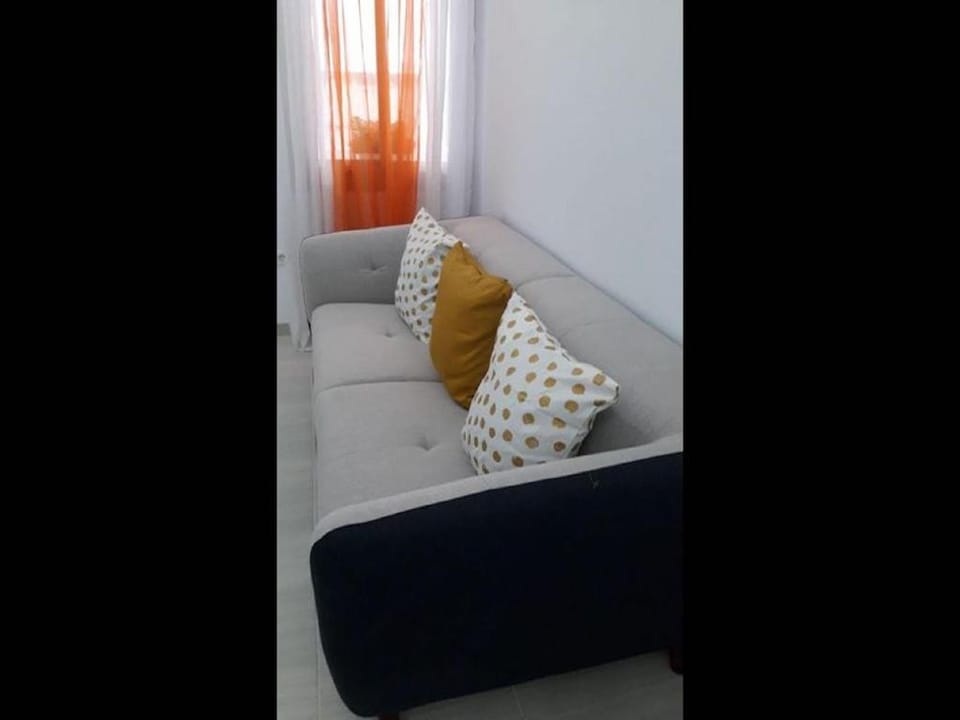 Large Superior 3 bedroom Apartment 15 Bathroom two Balconies full Aircondition Apartment in Alicante