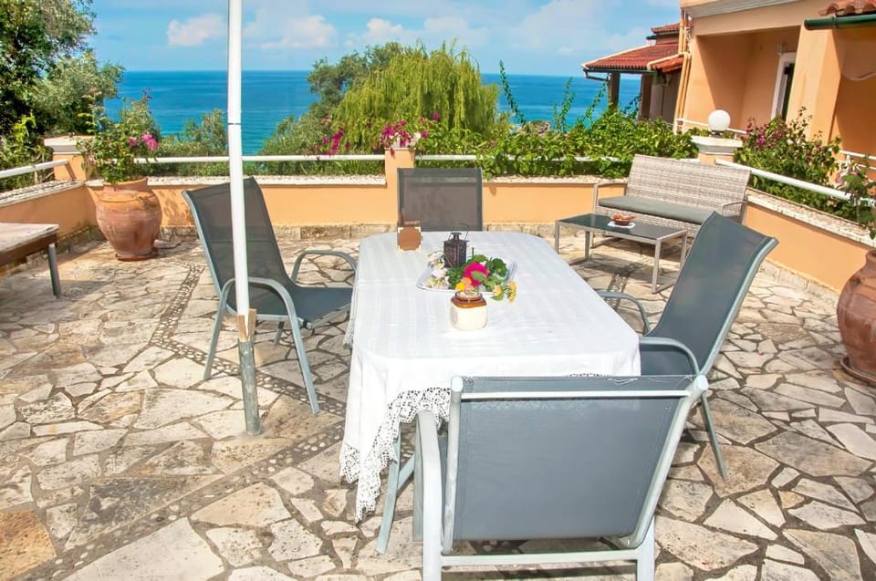 Holiday Apartments Tonia - Pelekas Beach, Corfu Apartment in Corfu, Greece