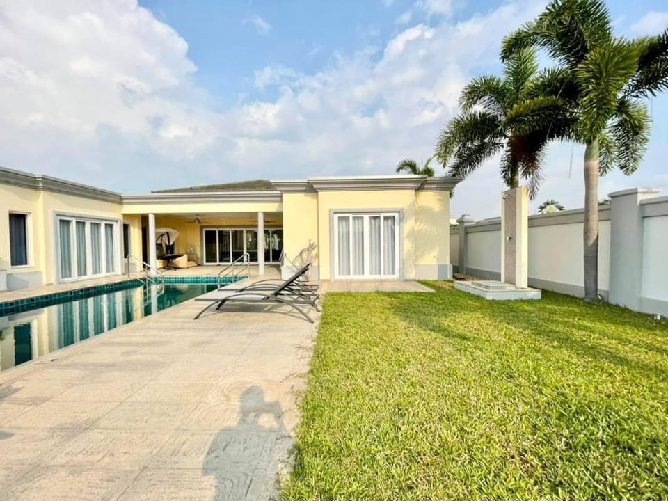 Amazing Sea View luxury 7BR Pool Villa with Sunset Villa in Pattaya City