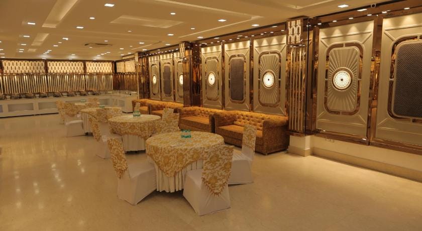 Golden Tree Hotel Hotel in Noida