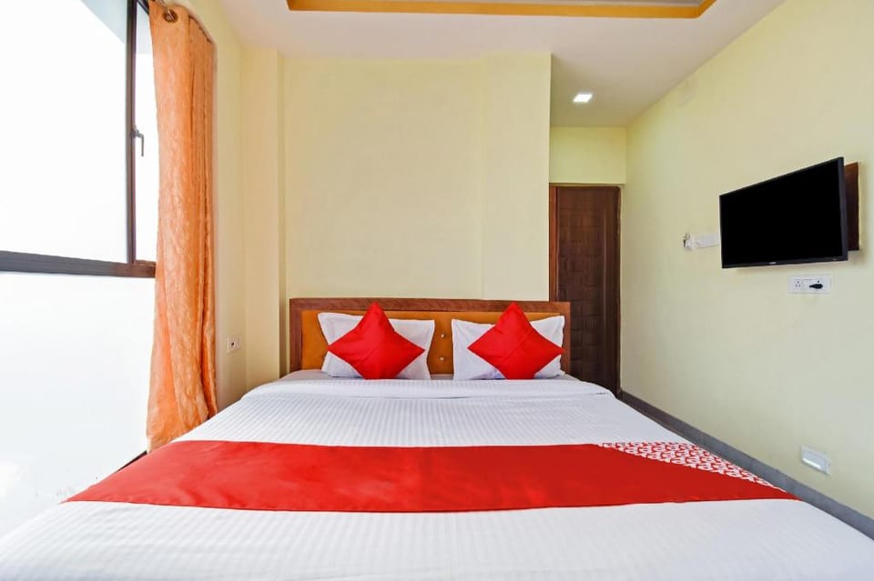 Hotel O by OYO OM Shanti Palace Hotel in Kolkata
