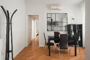 DELUXE CENTRAL APARTMENT  Apartment in Bergamo