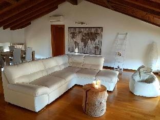 DONIZETTI ROYAL ATTIC Apartment in Bergamo