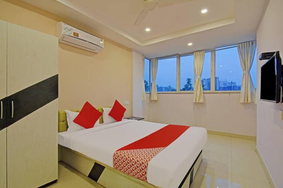Hotel O Newtown Galaxy Hotel in Kolkata