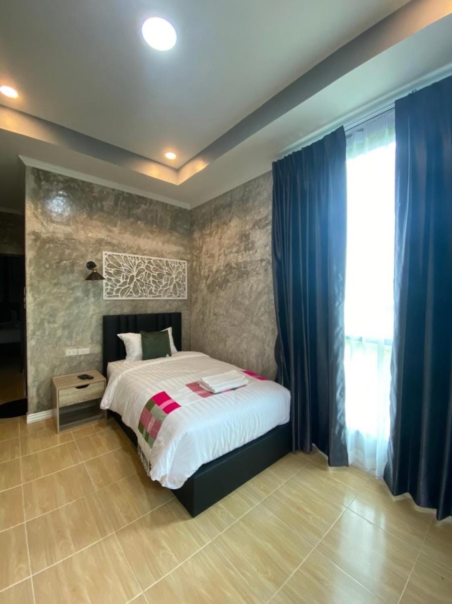 ชิดชายชล รีสอร์ท น่าน Hotel in Laos