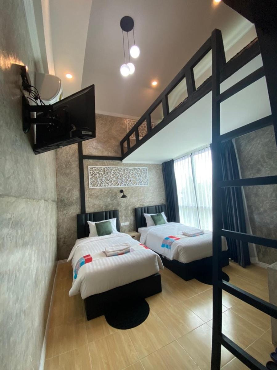 ชิดชายชล รีสอร์ท น่าน Hotel in Laos