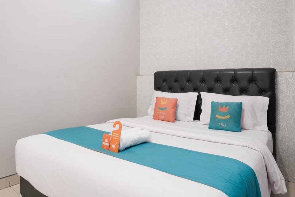 Sans Stay Olive Tree Surabaya Hotel in Surabaya