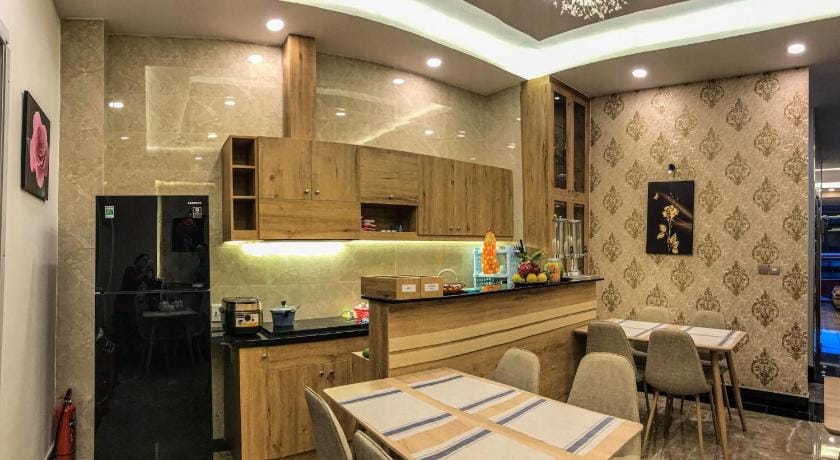 Khách sạn Sky Hotel in Lâm Đồng