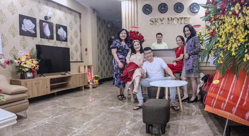 Khách sạn Sky Hotel in Lâm Đồng