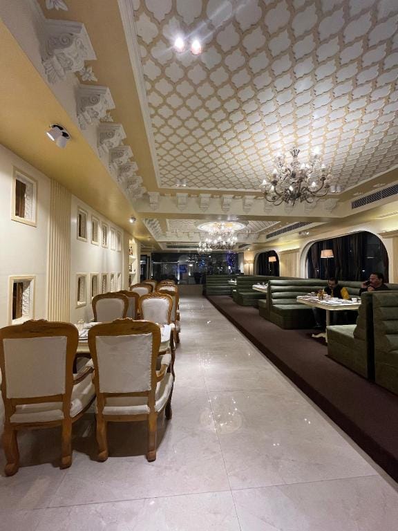Hotel pleasant view Hotel in Uttar Pradesh