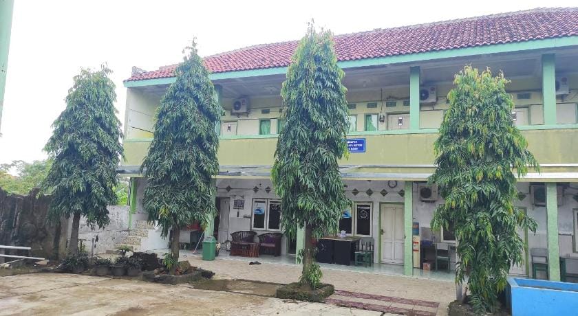 OYO 90333 Wisma Tenang Jaya Syariah Hotel in West Java