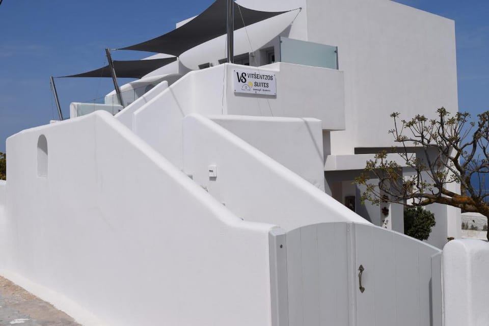 Vitsentzos Suites Apartment in Imerovigli