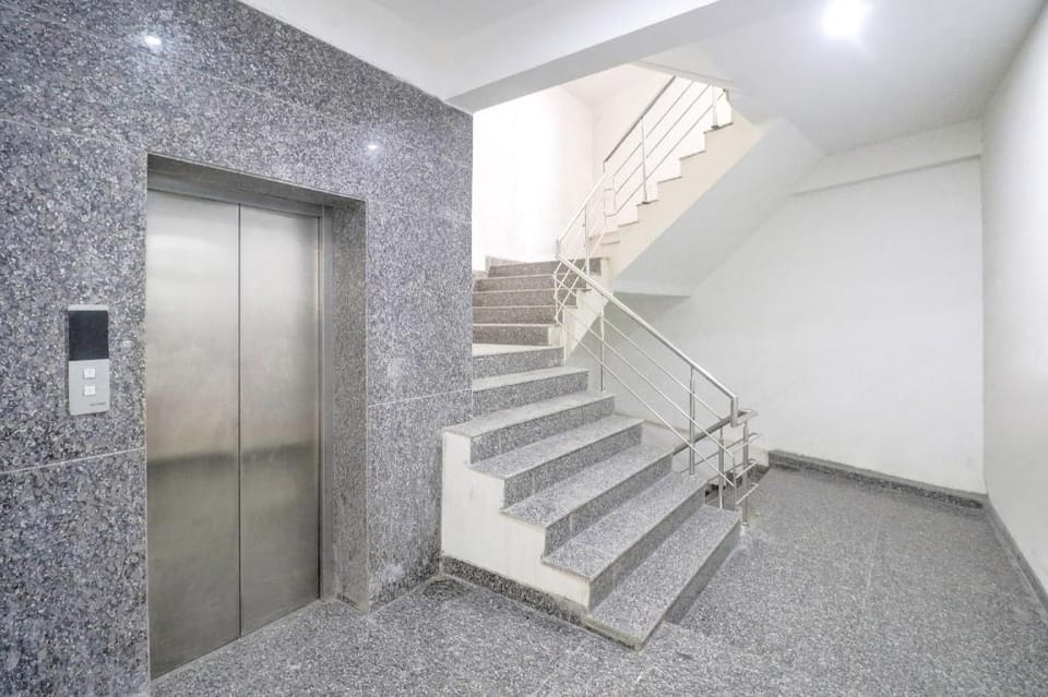 Collection O Mahavir Enclave Near Dashrath Puri Metro Station Hotel in New Delhi