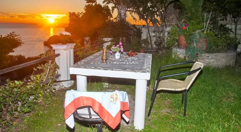 Holiday Studio Apartments Tonia - Pelekas Beach, Corfu Apartment in Corfu, Greece