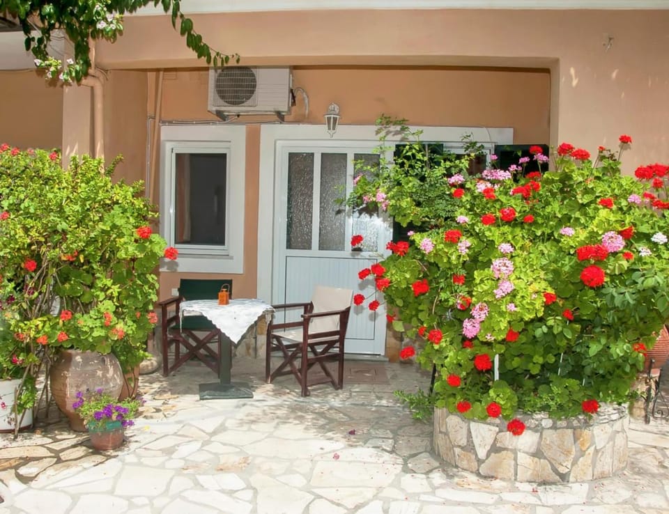 Holiday Studio Tonia - Pelekas Beach, Corfu Apartment in Corfu, Greece
