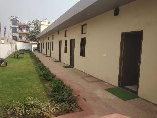 Harry Home Stay Vacation rental in Agra