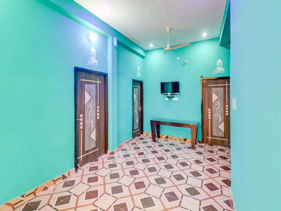 OYO 77242 R K RESIDENCY SGPGI Hotel in Lucknow