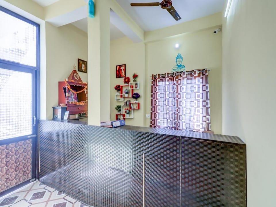 OYO 77242 R K RESIDENCY SGPGI Hotel in Lucknow