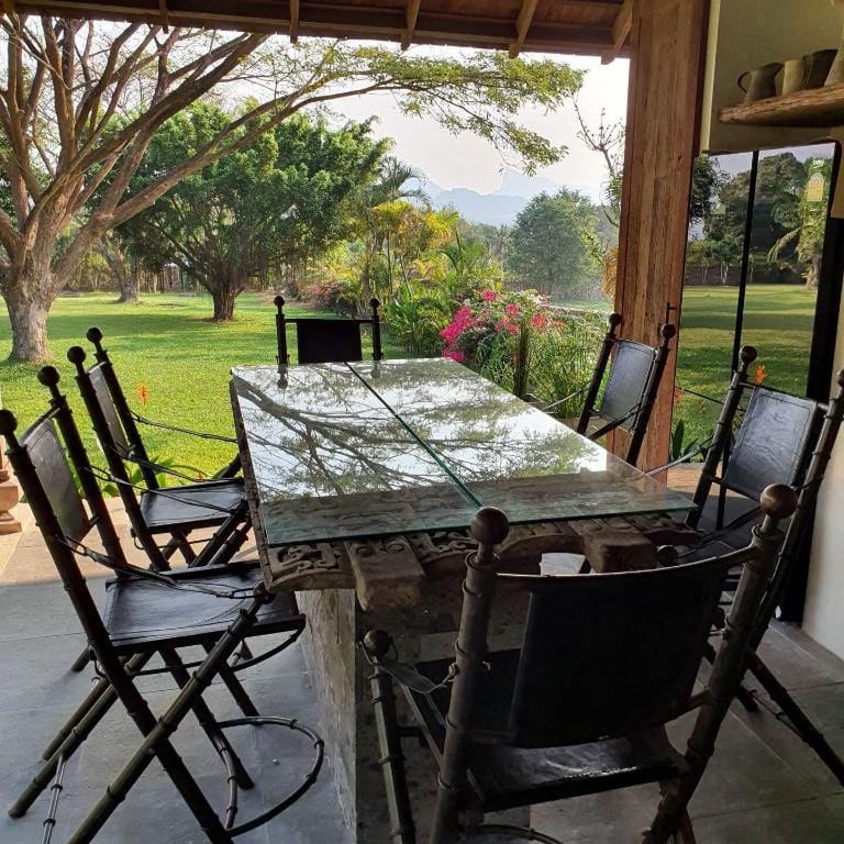 Tropical villa in the Bang Saray Pattaya hills Vacation rental in Chon Buri Changwat