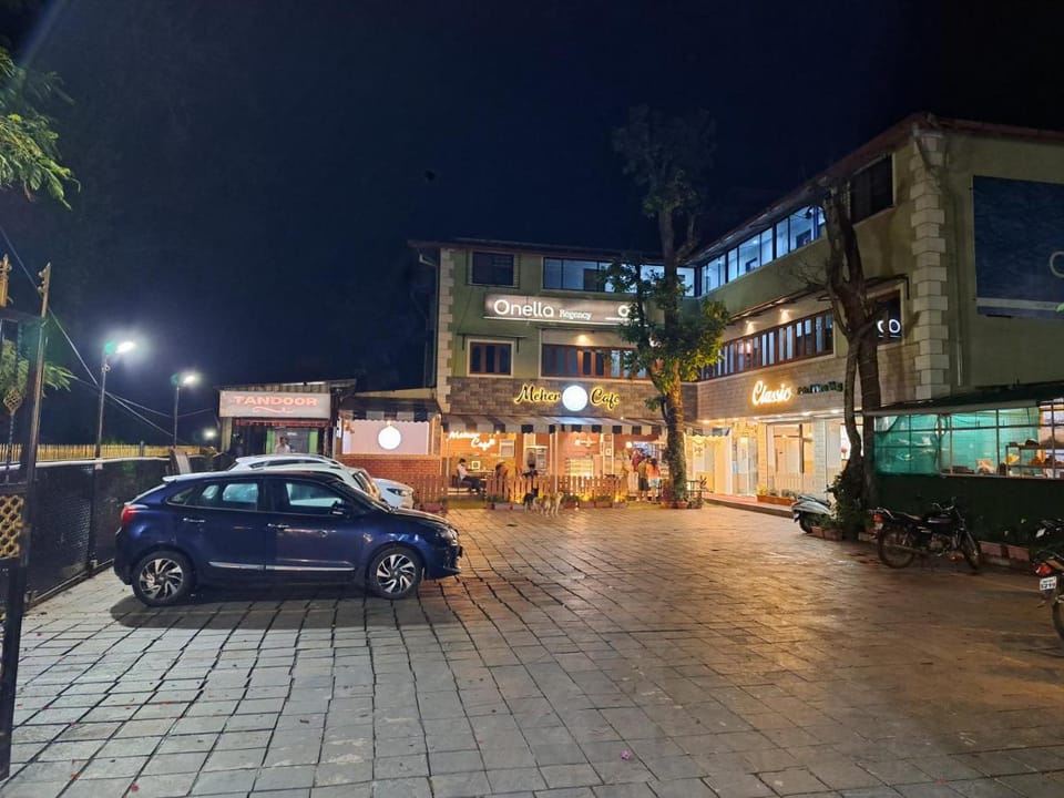 ONELLA REGENCY Hotel in Maharashtra