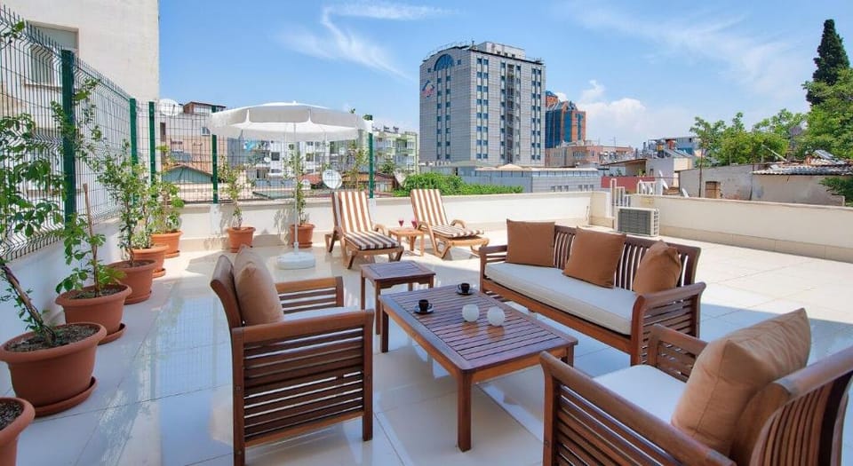 ARKK HOMES  8 /  2 BEDROOM APARTMENT WITH SEA VIEW Apartment in Antalya
