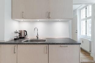 Amazing 120SQM Scandinavian Apt. Heart of CPH Apartment in Copenhagen